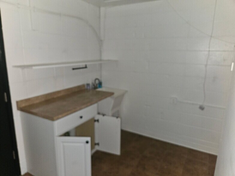 849 Gravenstein Ave, Sebastopol, CA à louer - Photo de l’immeuble – Image 3 sur 5