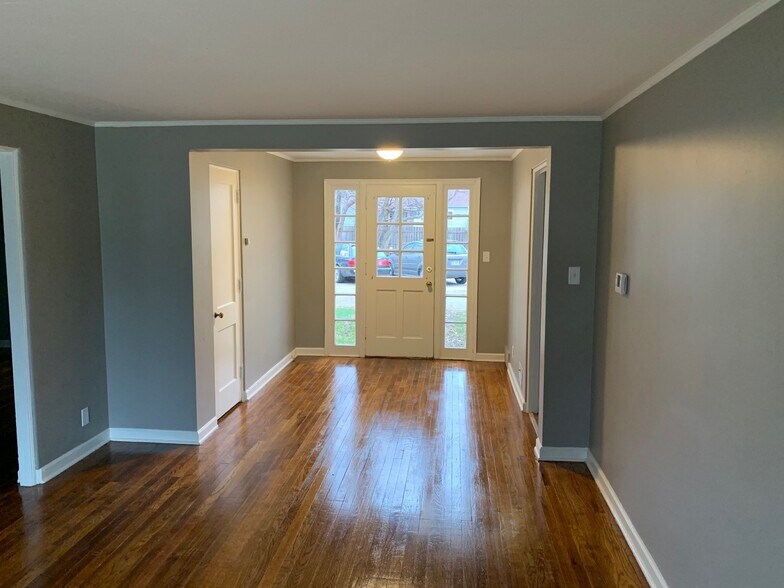 1940 S Cotner Blvd, Lincoln, NE à vendre - Photo de l’immeuble – Image 1 sur 7