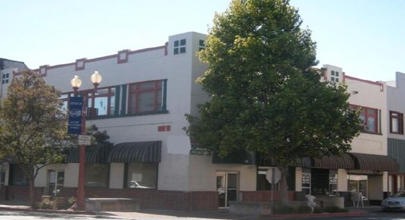 601 W 2nd St, Antioch, CA à vendre - Photo de l’immeuble – Image 2 sur 4