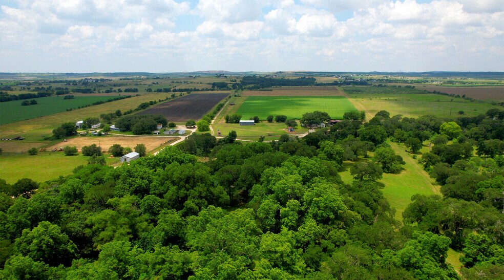 2550 York Creek Rd, New Braunfels, TX à vendre - Photo de l’immeuble – Image 3 sur 35