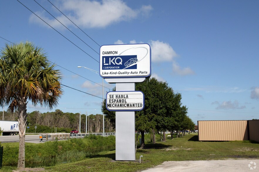 5001 Dr Martin Luther King Blvd, Fort Myers, FL à louer - Photo de l’immeuble – Image 3 sur 6