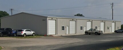 314-316 Northridge Rd, Marble Falls, TX à louer Photo de l’immeuble– Image 1 sur 4