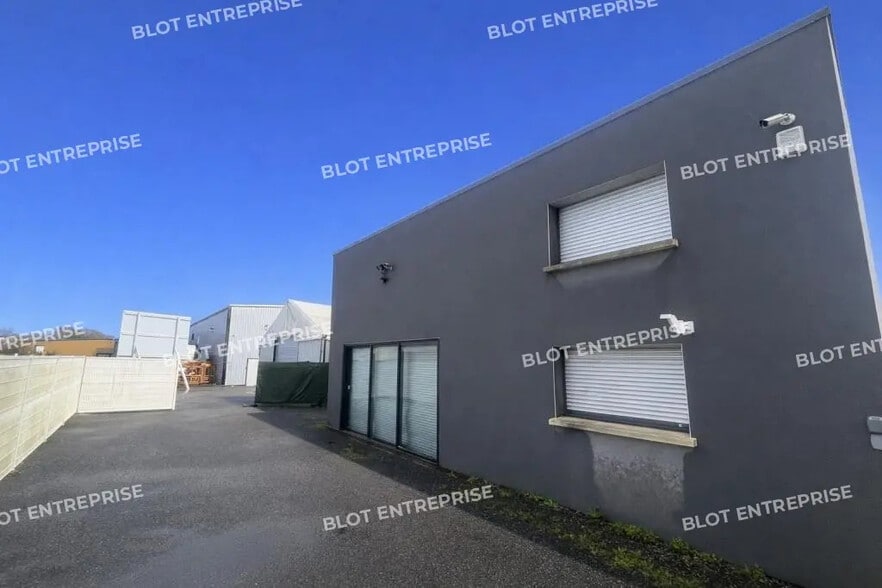 Local d'activités dans Héric à vendre - Photo de l’immeuble – Image 1 sur 3