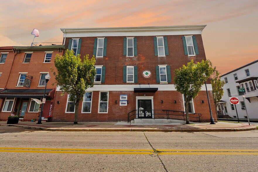 22 N King St, Gloucester City, NJ à louer - Photo de l’immeuble – Image 1 sur 22