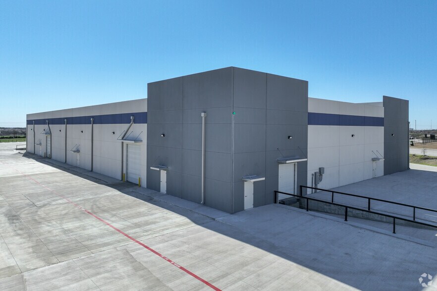 250 Chula HI Dr, Buda, TX à louer - Photo de l’immeuble – Image 3 sur 13