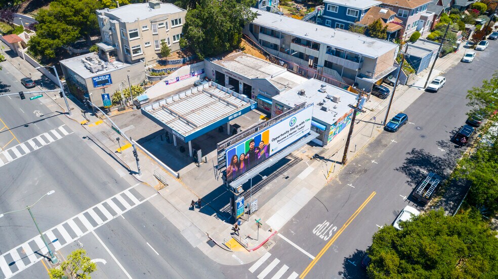 3810 Broadway, Oakland, CA à vendre - Photo de l’immeuble – Image 1 sur 14