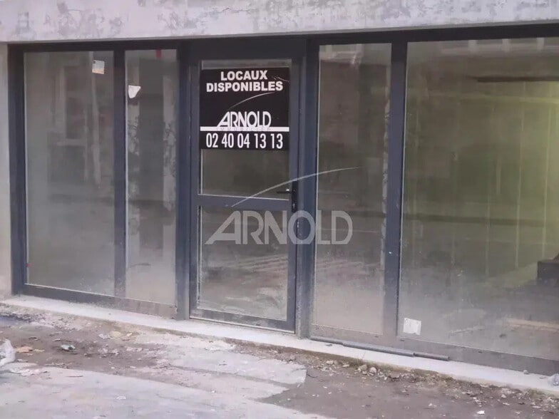 Local commercial dans Nantes à louer - Photo de l’immeuble – Image 1 sur 2