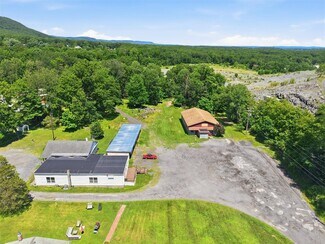 Plus de détails pour 90 N Franklin St, Pen Argyl, PA - Bureau à vendre