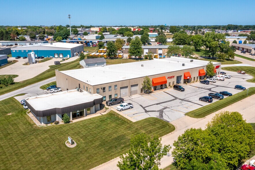 3100 101st St, Urbandale, IA à louer - Aérien – Image 2 sur 10