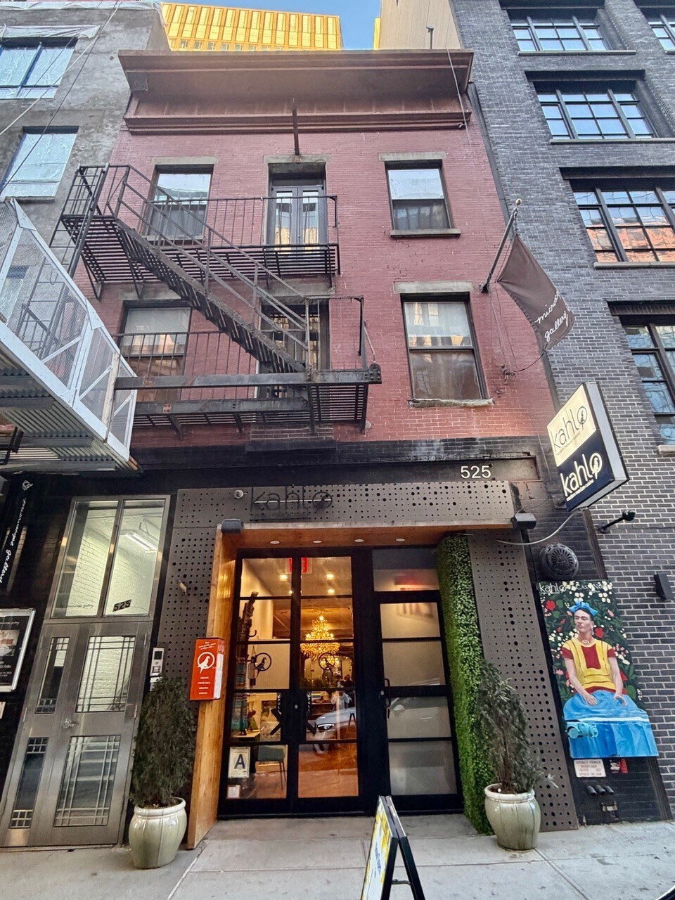 525 W 29th St, New York, NY à louer Photo principale– Image 1 sur 5