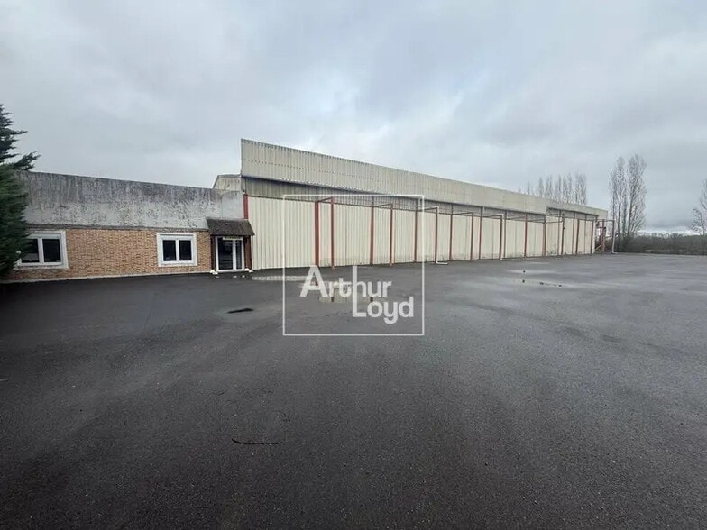 Industriel/Logistique dans Bréau à vendre - Photo de l’immeuble – Image 1 sur 7