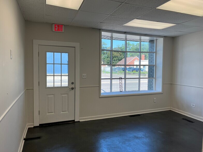 22100-22200 John R Rd, Hazel Park, MI à louer - Photo de l’immeuble – Image 2 sur 7