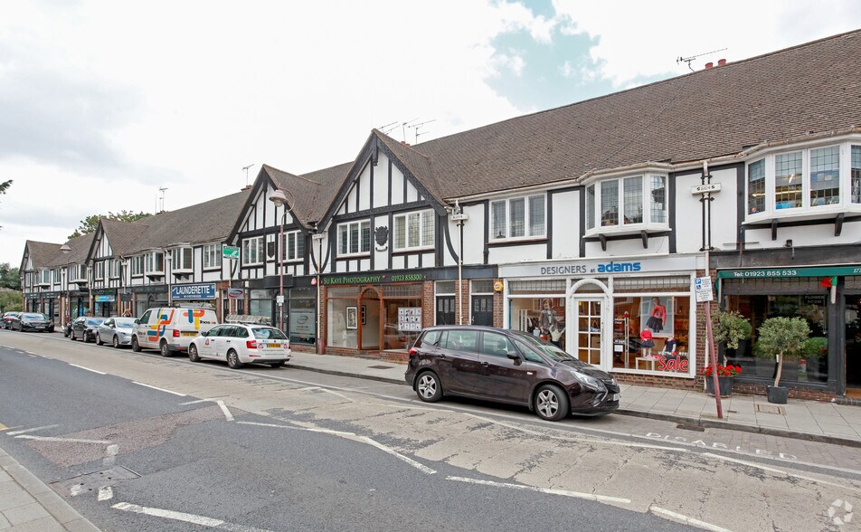 137-197 Watling St, Radlett à louer - Photo de l’immeuble – Image 3 sur 6