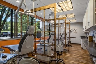 126 Monroe Tpke, Trumbull, CT à louer Photo intérieure– Image 1 sur 5