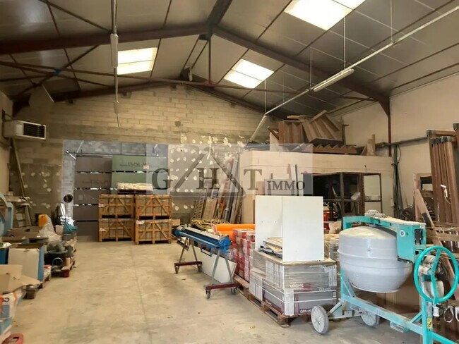 Plus de détails pour Industriel/Logistique à vendre