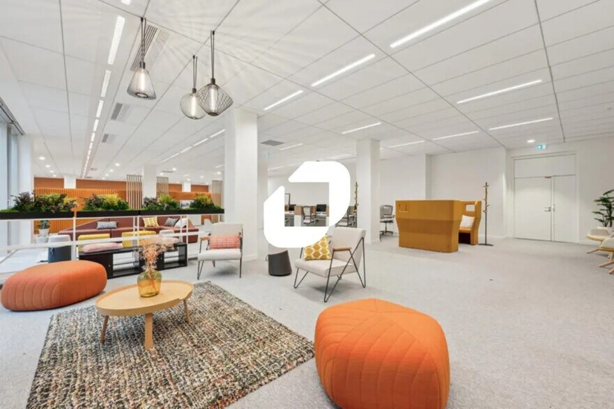 Bureau dans Fontenay-sous-Bois à louer - Photo de l’immeuble – Image 3 sur 20