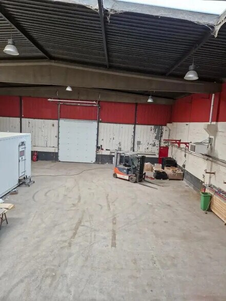 Bureau dans SAINT-OUEN-L'AUMONE à louer - Photo de l’immeuble – Image 1 sur 14