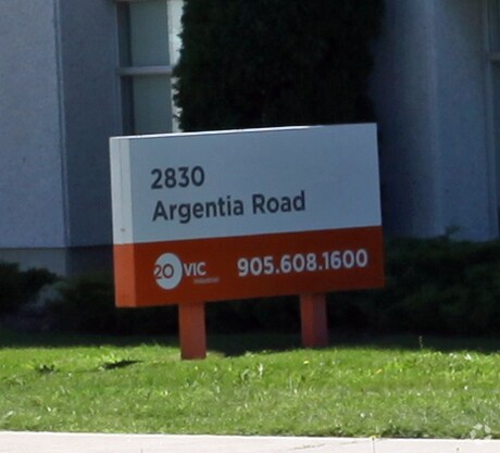 2830 Argentia Rd, Mississauga, ON à louer - Photo de l’immeuble – Image 3 sur 3