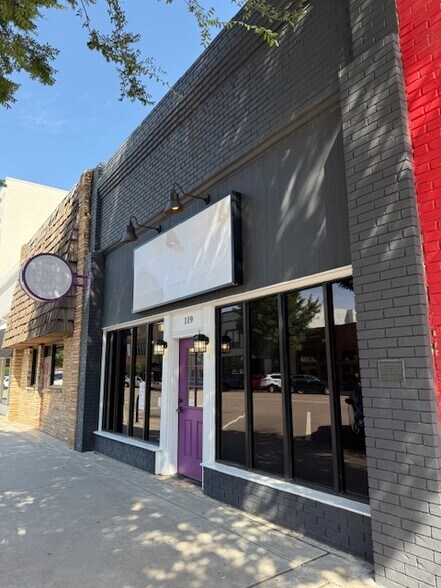 119 E Main St, Norman, OK à louer - Photo de l’immeuble – Image 1 sur 15