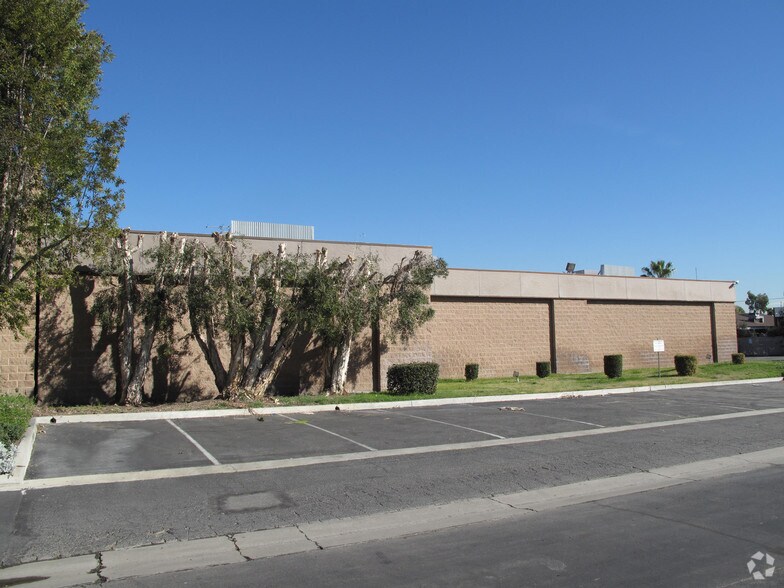 16035 Robin Way, City Of Industry, CA à vendre - Photo de l’immeuble – Image 3 sur 5