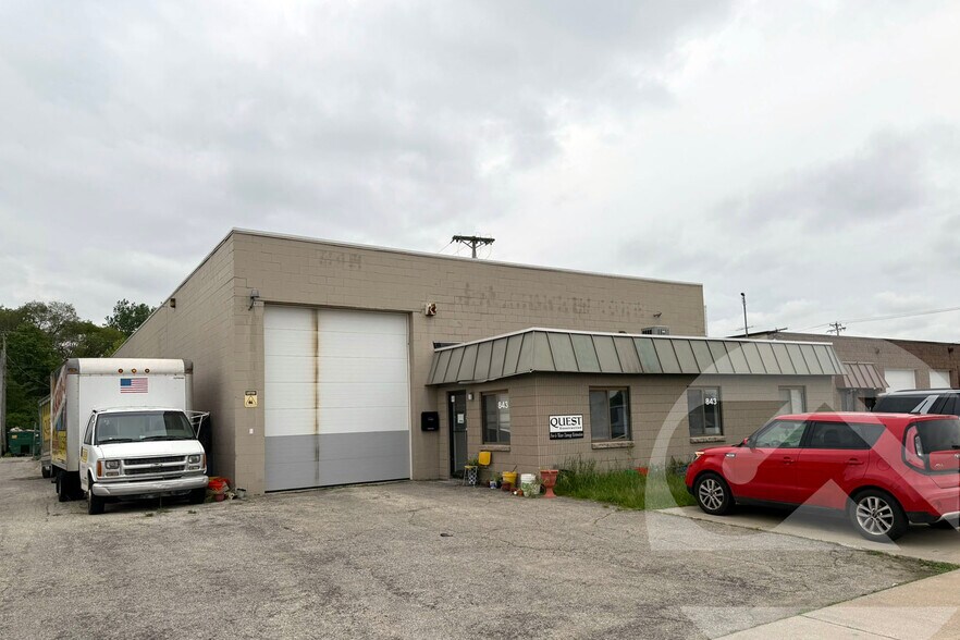 843 Warehouse Rd, Toledo, OH à louer - Photo de l’immeuble – Image 3 sur 3
