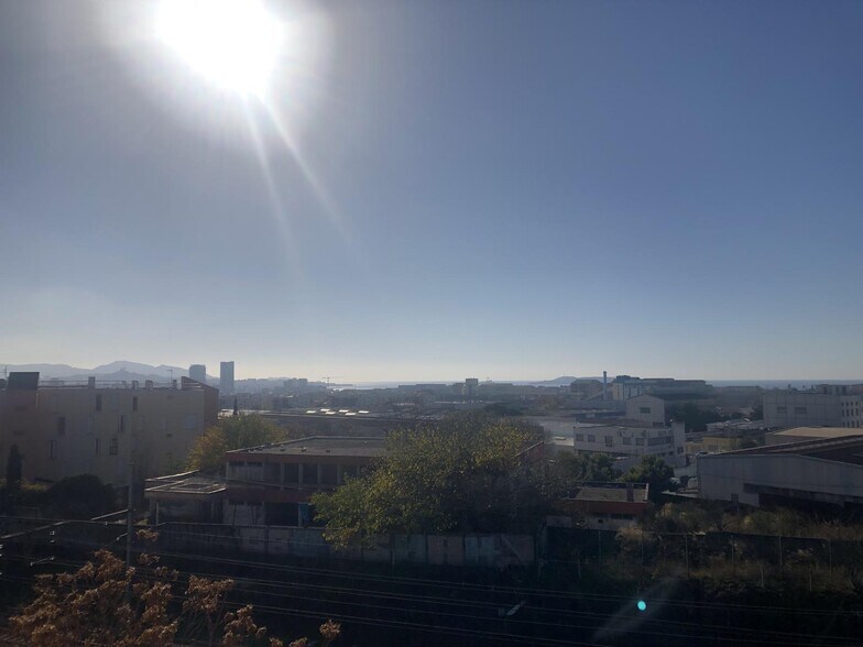 2 Rue Odette Jasse, Marseille à vendre - Photo de l’immeuble – Image 2 sur 10