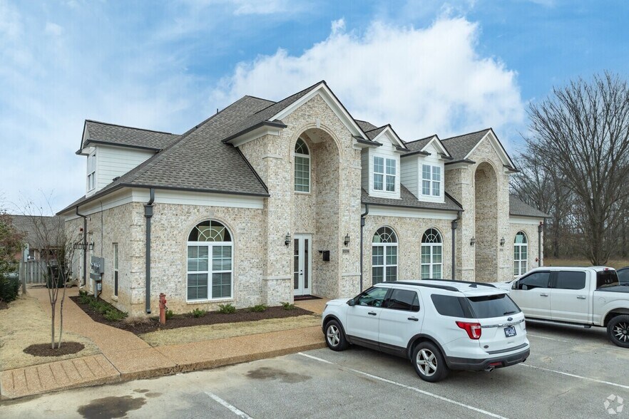 224 Grand Steeple Dr, Collierville, TN à louer - Photo de l’immeuble – Image 2 sur 6
