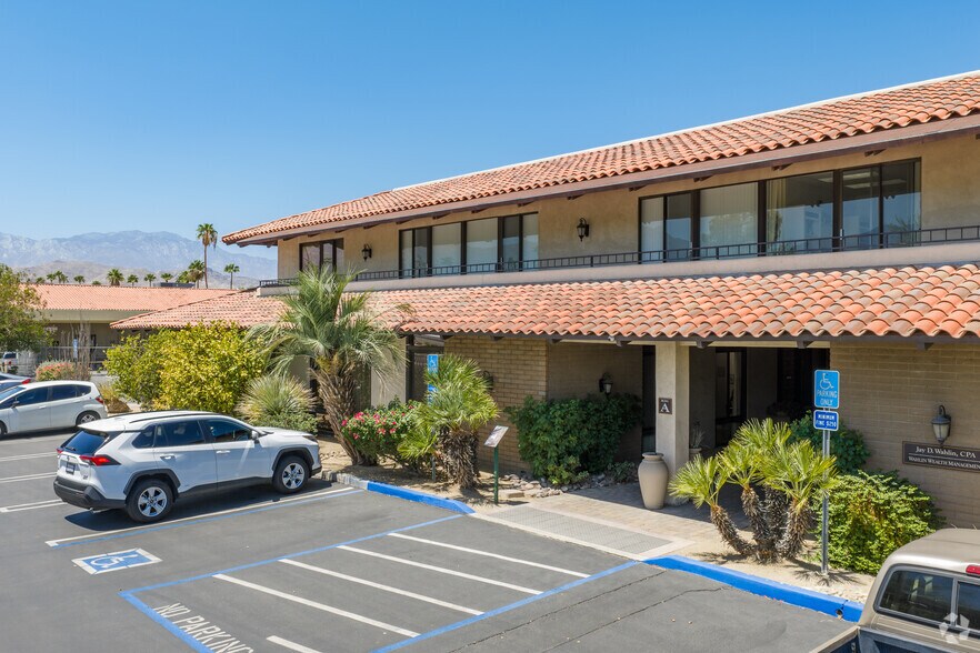 74075 El Paseo Dr, Palm Desert, CA à vendre - Photo de l’immeuble – Image 2 sur 4