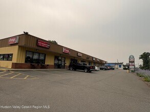 1076-1090 Morton Blvd, Kingston, NY à louer Photo intérieure– Image 1 sur 7