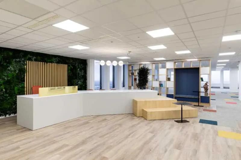 100-101 Terrasse Boieldieu, Puteaux à louer - Photo de l’immeuble – Image 3 sur 15