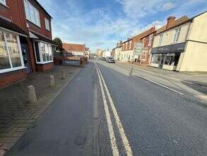 2D High St, Stourbridge à louer Photo de l’immeuble– Image 2 sur 5