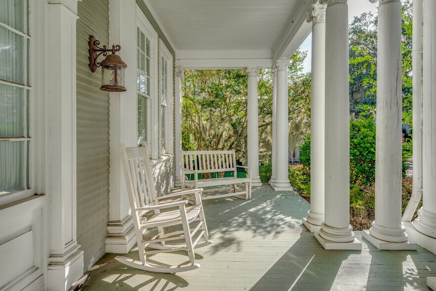 18 E 34th St, Savannah, GA à louer - Photo de l’immeuble – Image 2 sur 16