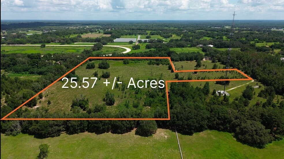 SW 41st Place, Ocala, FL à vendre - Photo principale – Image 1 sur 10