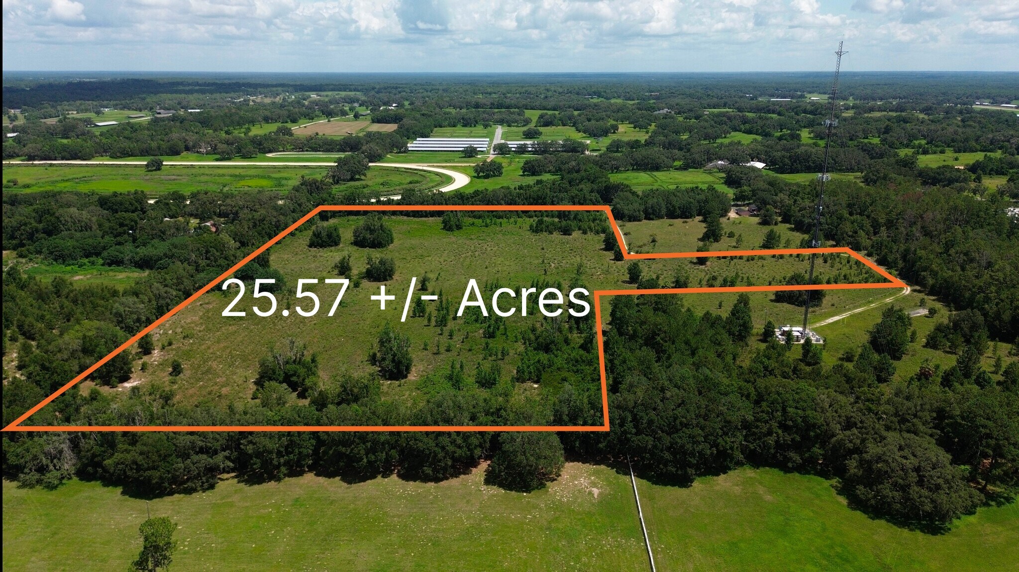 SW 41st Place, Ocala, FL à vendre Photo principale– Image 1 sur 11