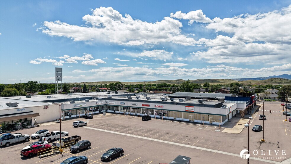 Widefield Mall portefeuille de 8 biens à vendre sur LoopNet.fr - Photo de l’immeuble – Image 2 sur 35