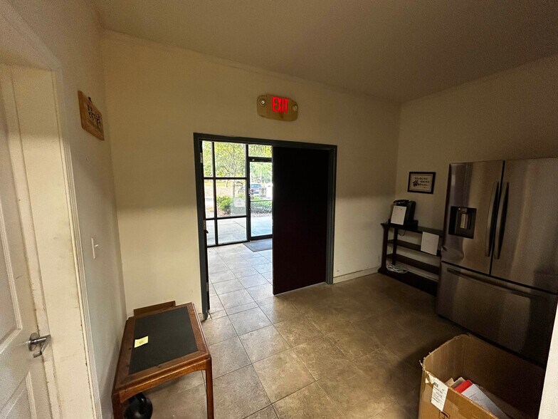 2730 N Berkeley Lake Rd NW, Duluth, GA à vendre - Photo intérieure – Image 3 sur 21
