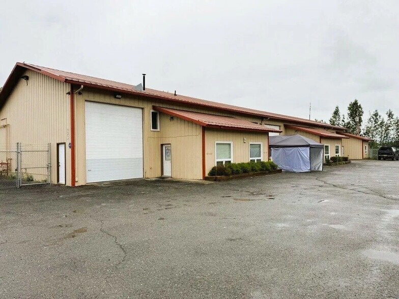276 E Danna Ave, Wasilla, AK à vendre - Photo de l’immeuble – Image 1 sur 11