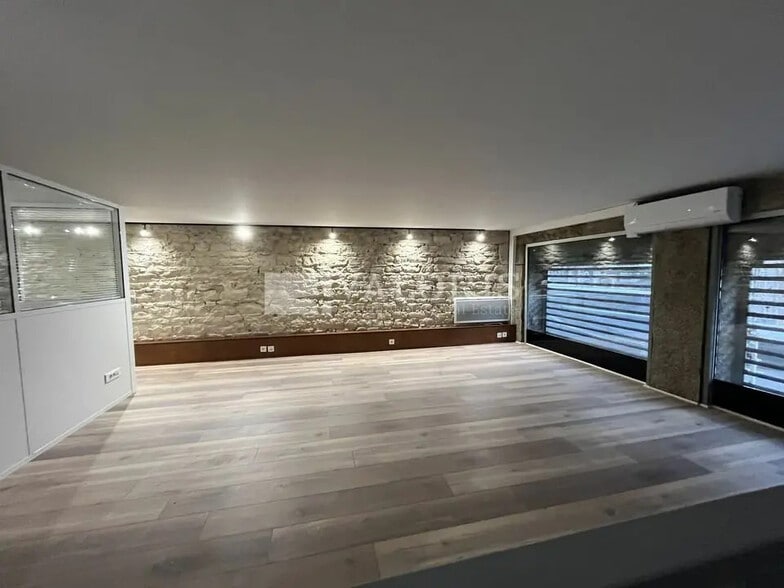 Local commercial dans Lyon à louer - Photo de l’immeuble – Image 3 sur 5