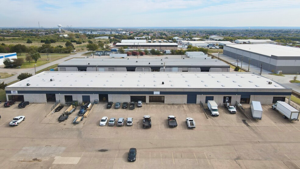 1114 W Harris Rd, Arlington, TX à louer - Photo de l’immeuble – Image 1 sur 2