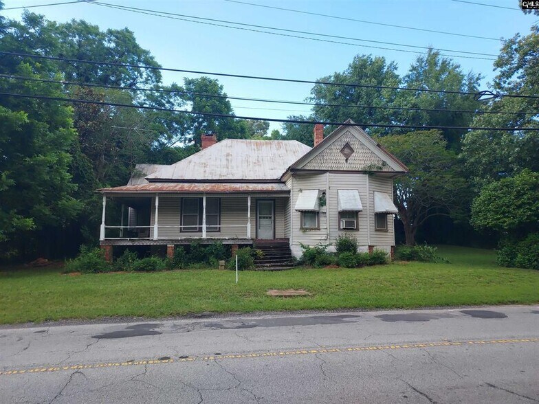 241 Columbia Ave, Chapin, SC à vendre - Photo principale – Image 1 sur 1