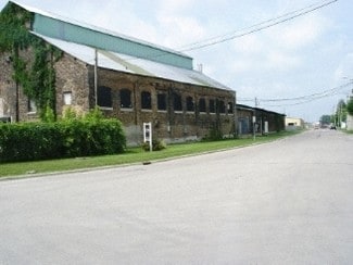 Plus de détails pour 1104-1120 E Oak St, Dekalb, IL - Industriel/Logistique à louer