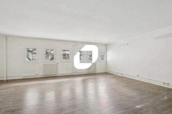 Plus de détails pour Bureau à vendre