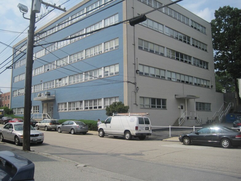 245 Waterman St, Providence, RI à louer - Photo de l’immeuble – Image 2 sur 8