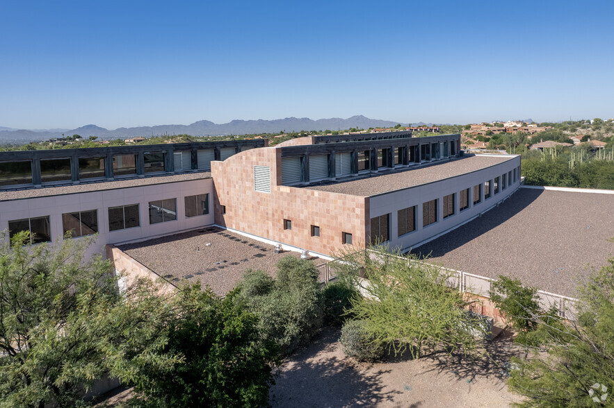 3300 E Sunrise Dr, Tucson, AZ à louer - Photo de l’immeuble – Image 3 sur 9