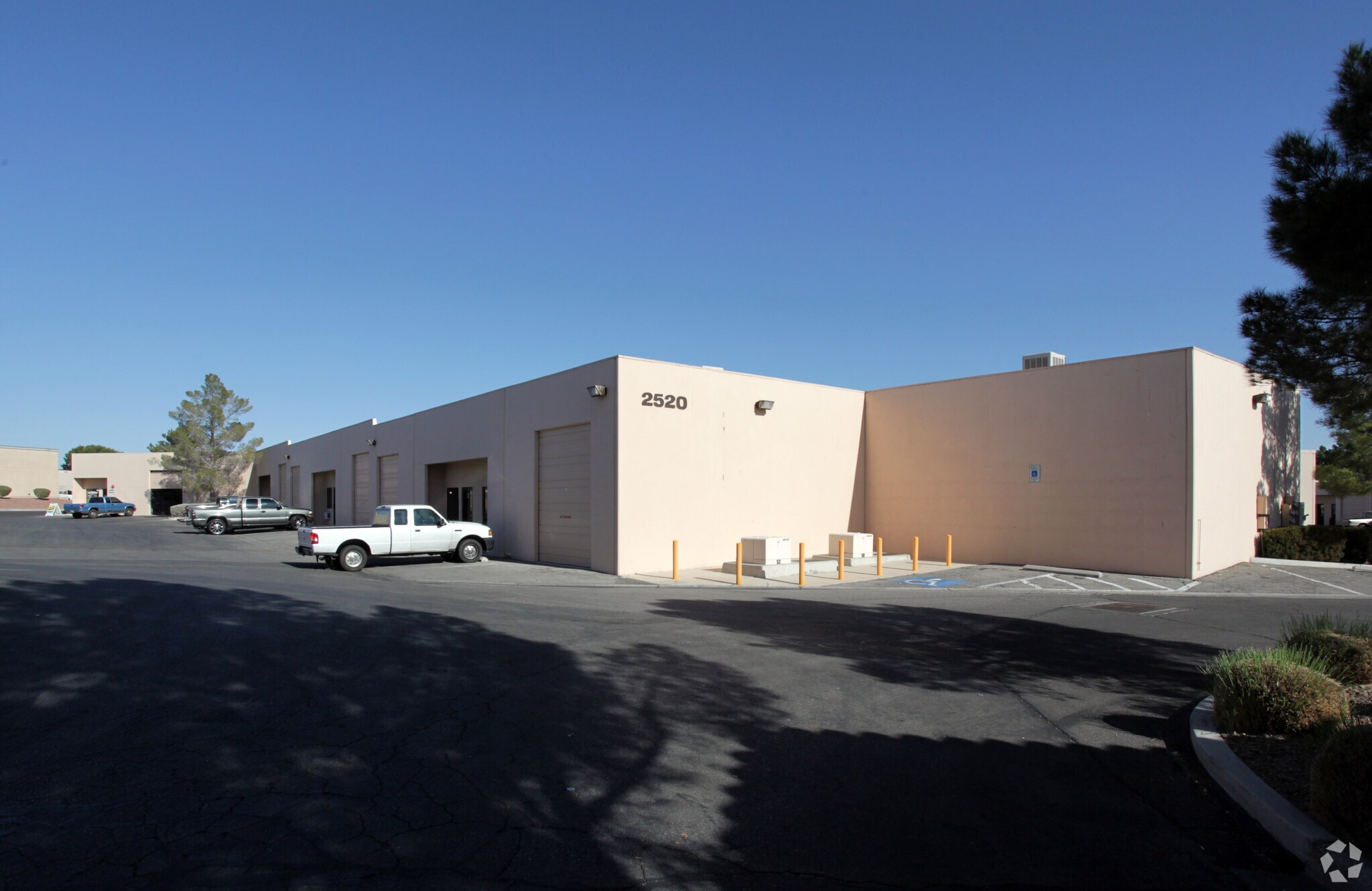 2520 E Sunset Ave, Las Vegas, NV à louer Photo principale– Image 1 sur 6