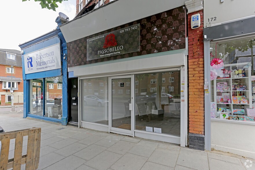174 High Rd, Londres à louer - Photo de l’immeuble – Image 2 sur 2