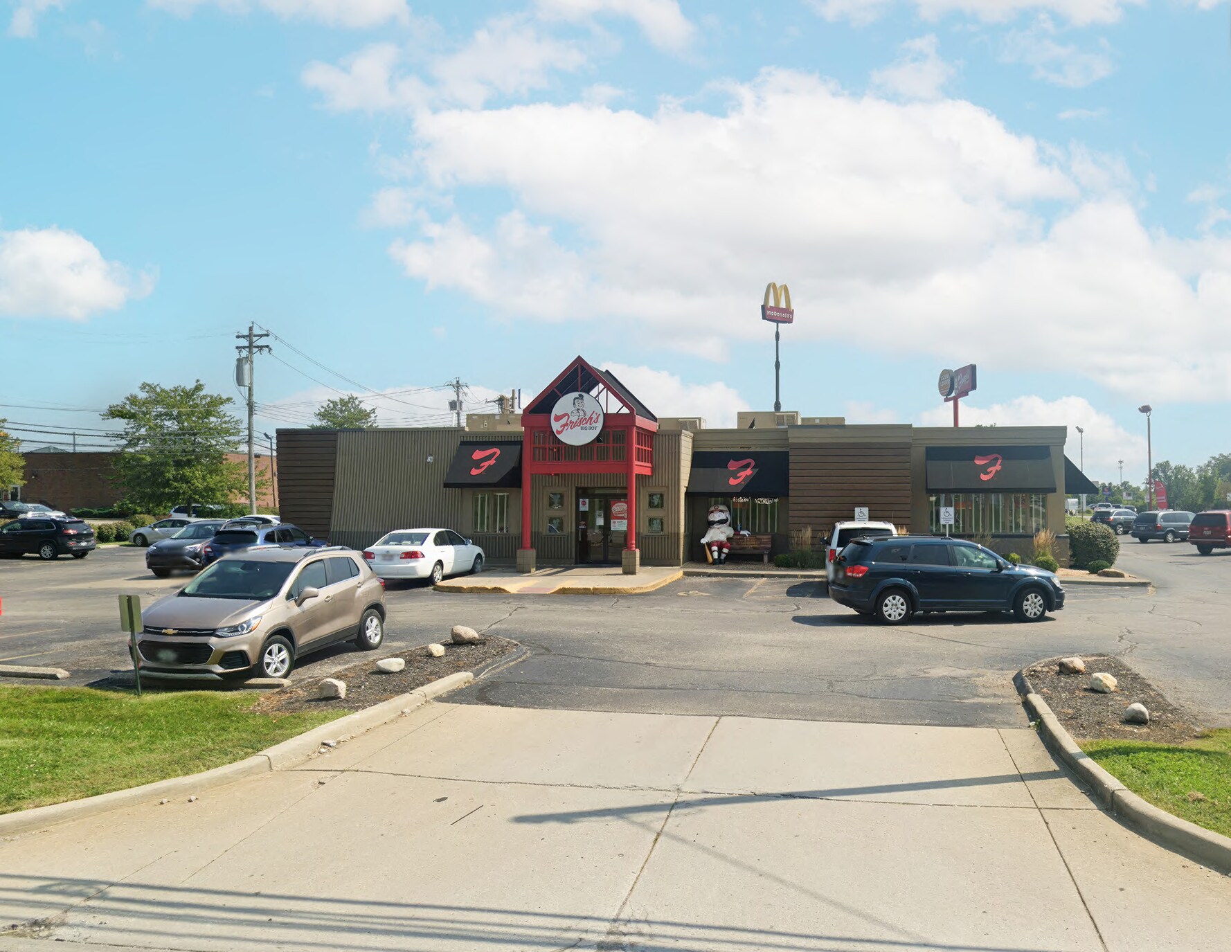 12150 Mason Montgomery Rd, Cincinnati, OH à louer Photo principale– Image 1 sur 4