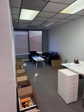 11-21 N Skokie Hwy, Lake Bluff, IL à louer Photo intérieure– Image 2 sur 10