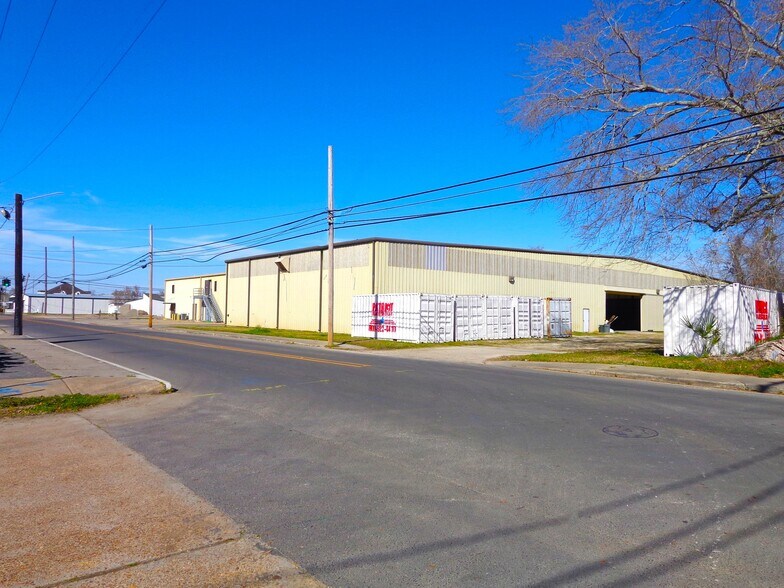 502 7th St, Lake Charles, LA à vendre - Photo de l’immeuble – Image 3 sur 16