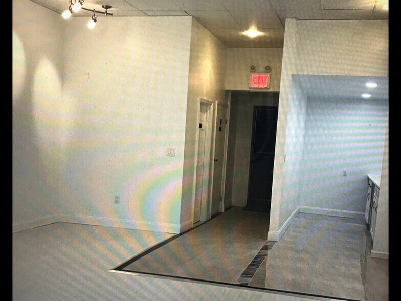 427 New Lots Ave, Brooklyn, NY à louer - Photo de l’immeuble – Image 3 sur 6